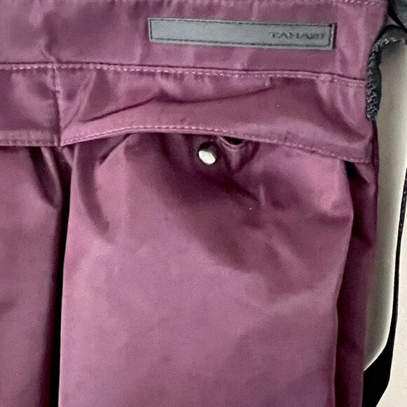 *NWT* Tahari Hobo Handbag - Picture 3 of 5